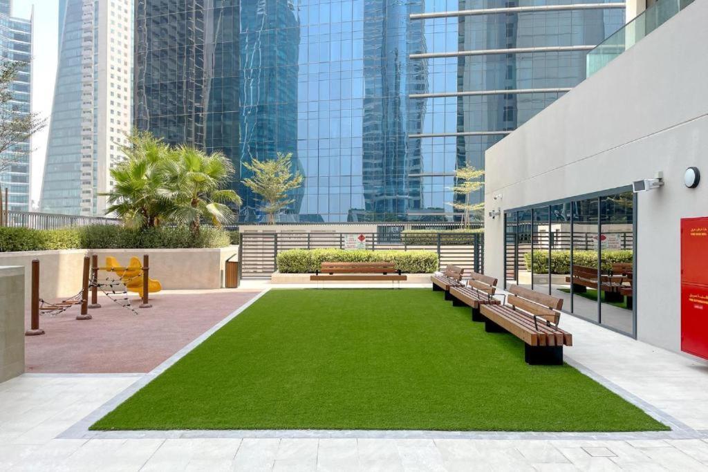 Sunset Balcony - Sleeps 4 - Water View - Pool N Gym - 1br