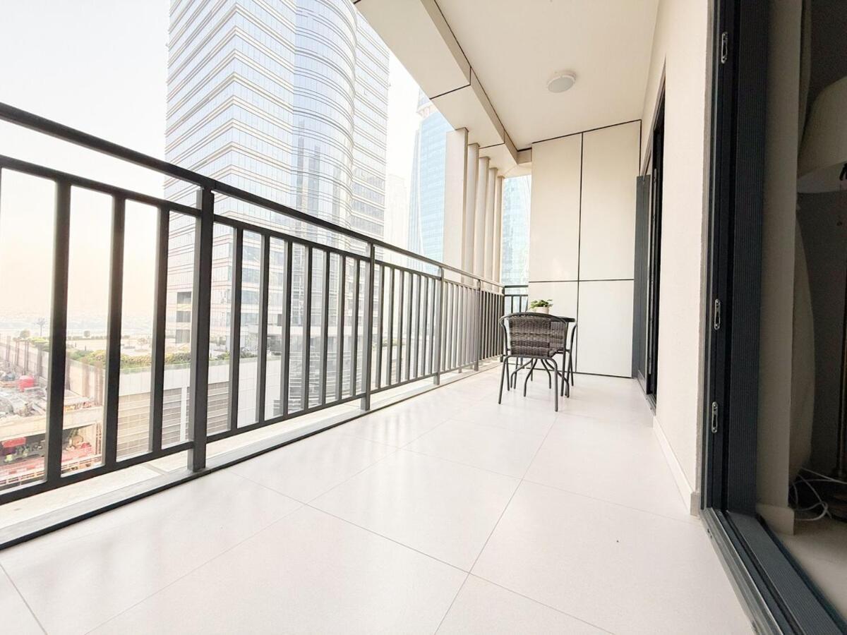 Sunset Balcony - Sleeps 4 - Water View - Pool N Gym - 1br Apartment